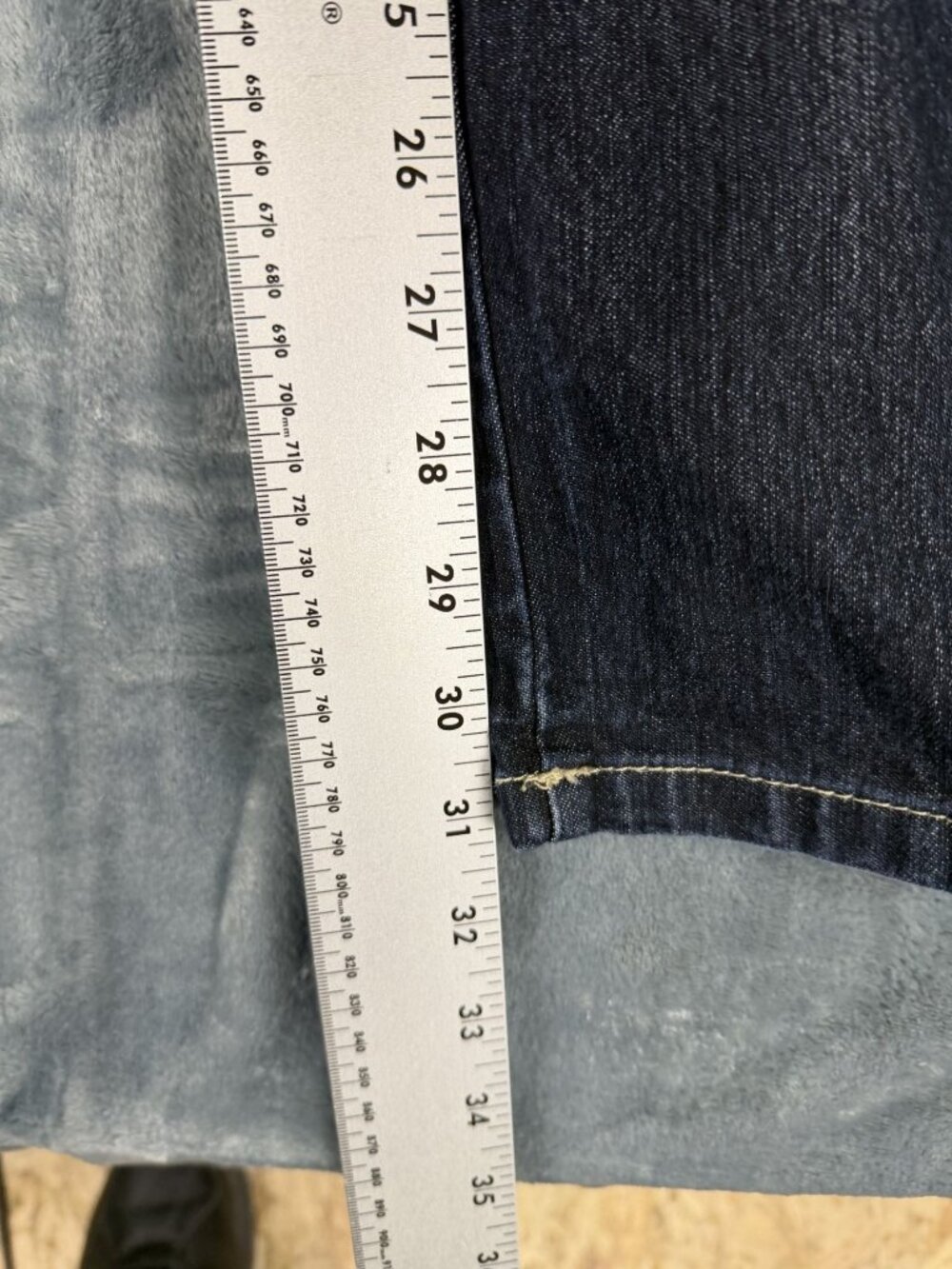 Gloria Vanderbilt Amanda Tapered Leg Dark Wash Jeans Size 14  Stretch Denim - Picture 9 of 10